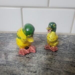Vintage DUCKS Salt & Pepper Shakers  1950's - 60's  Made In Japan